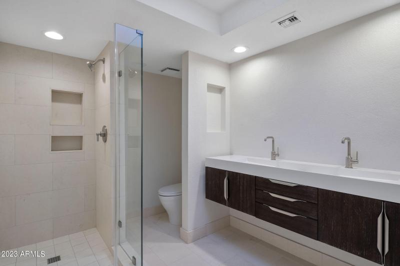 Upstairs Master Bath