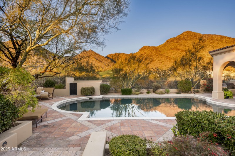 Unobstructed mountian views