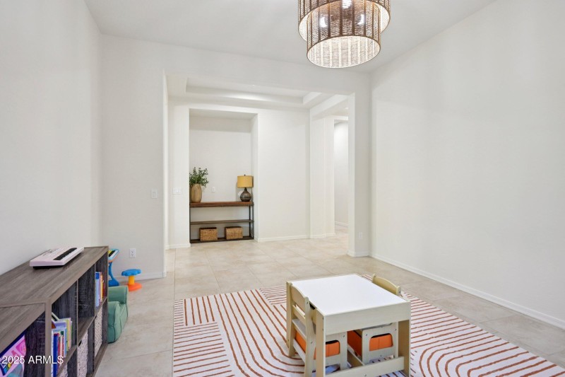 23-web-or-mls-N 161st Ave-S3009-023