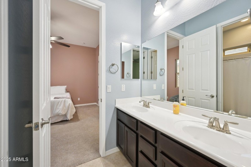 26-web-or-mls-N 161st Ave-S3009-026