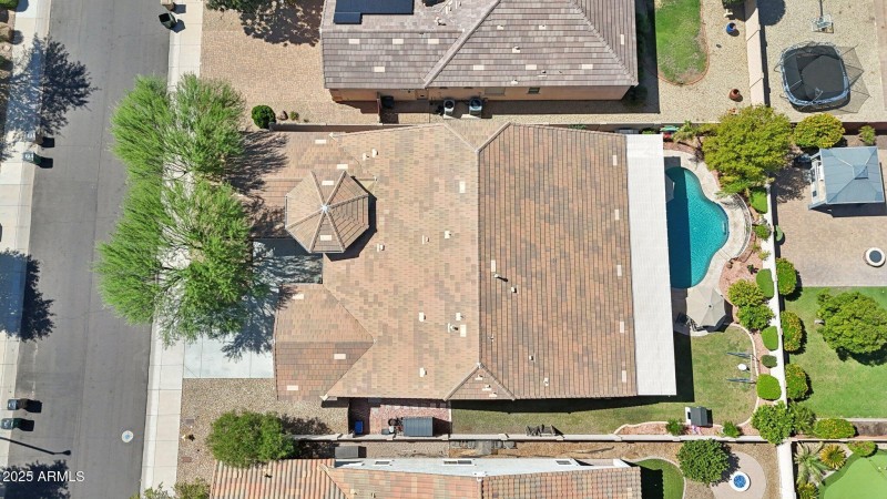 60-web-or-mls-N 161st Ave-S3009-060