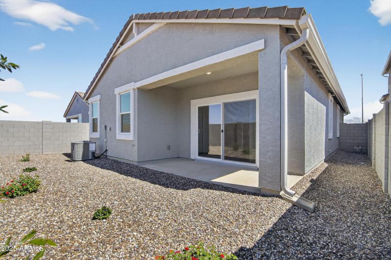 038_114_a4m_opnshw (1)