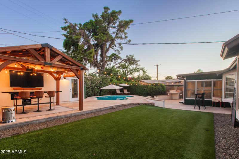 Large Lot With Manicured Landscaping