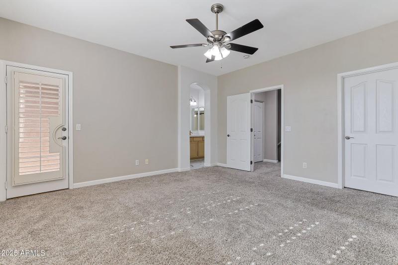 007 Front Bedroom with Bathroom