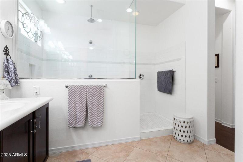 20-27052 W Oraibi Dr