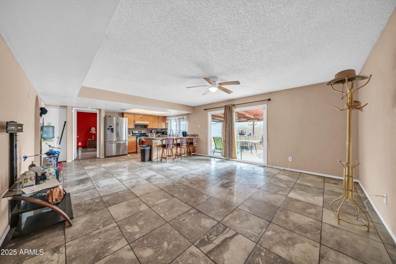 4207 N 79th Ln-4