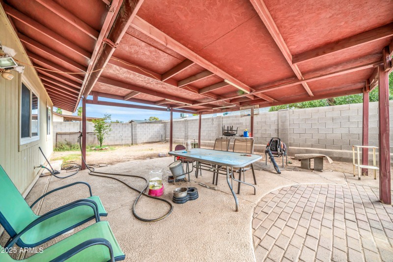 4207 N 79th Ln-37