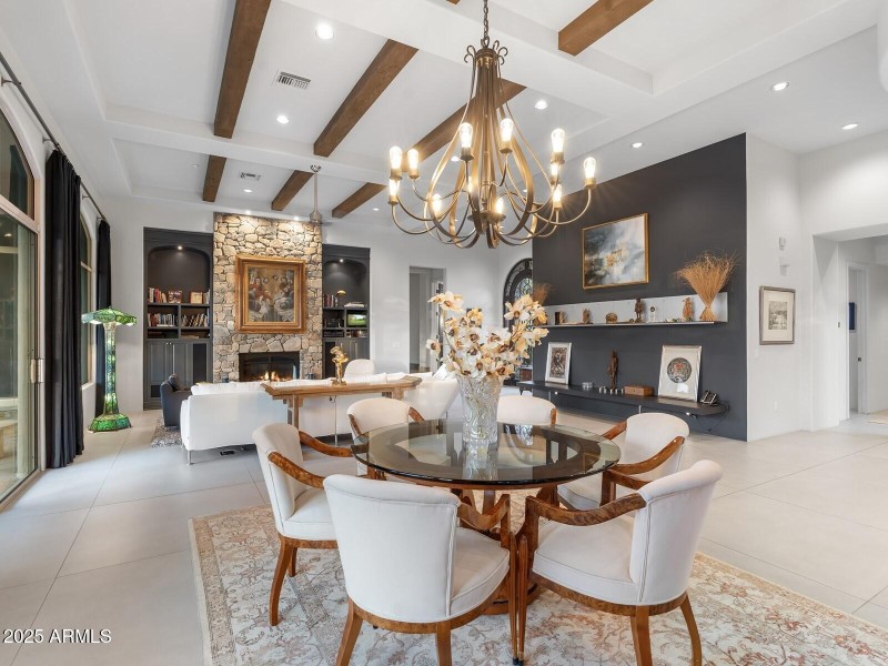 033_Dining Room