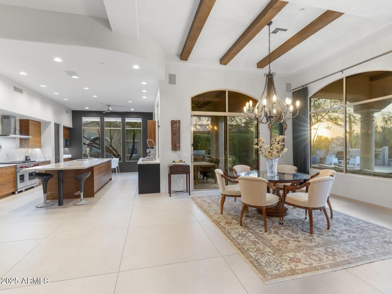 035_Dining Room