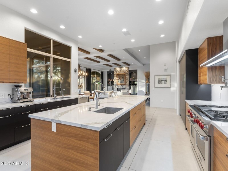 039_Kitchen