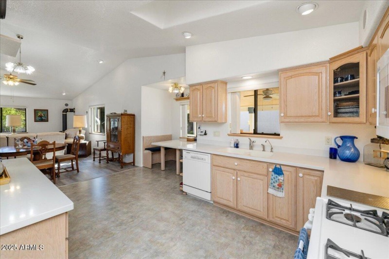 07-Kitchen