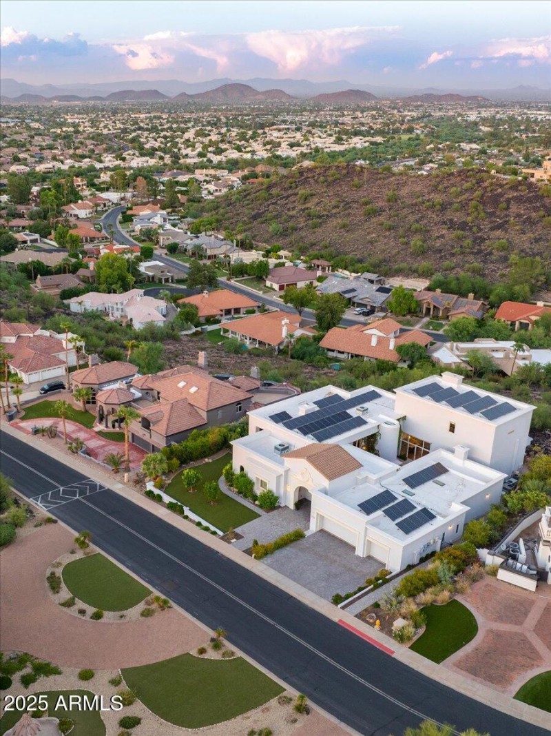 02-Neighborhood Views