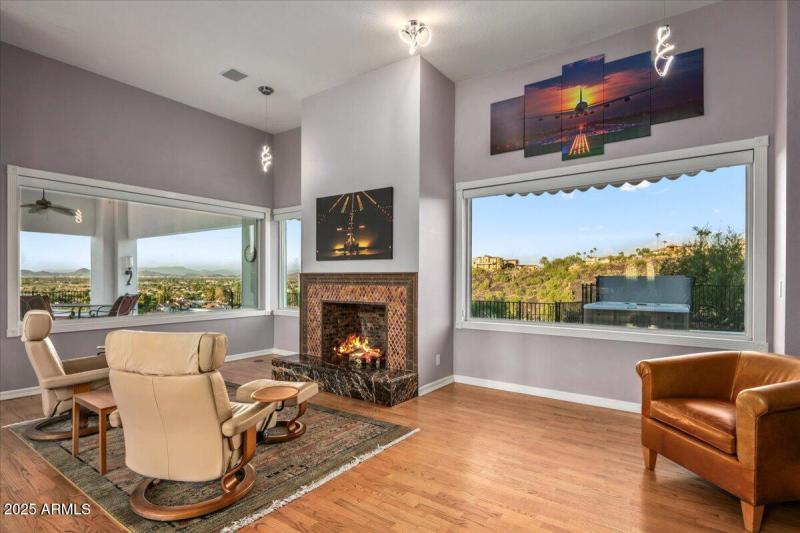 31-Sitting Room Views