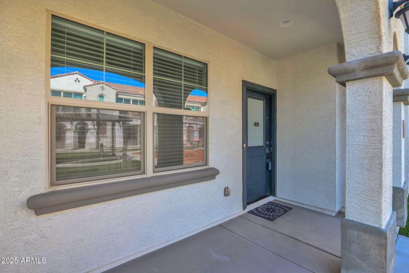 4018 Pony 101 - 03Front Door