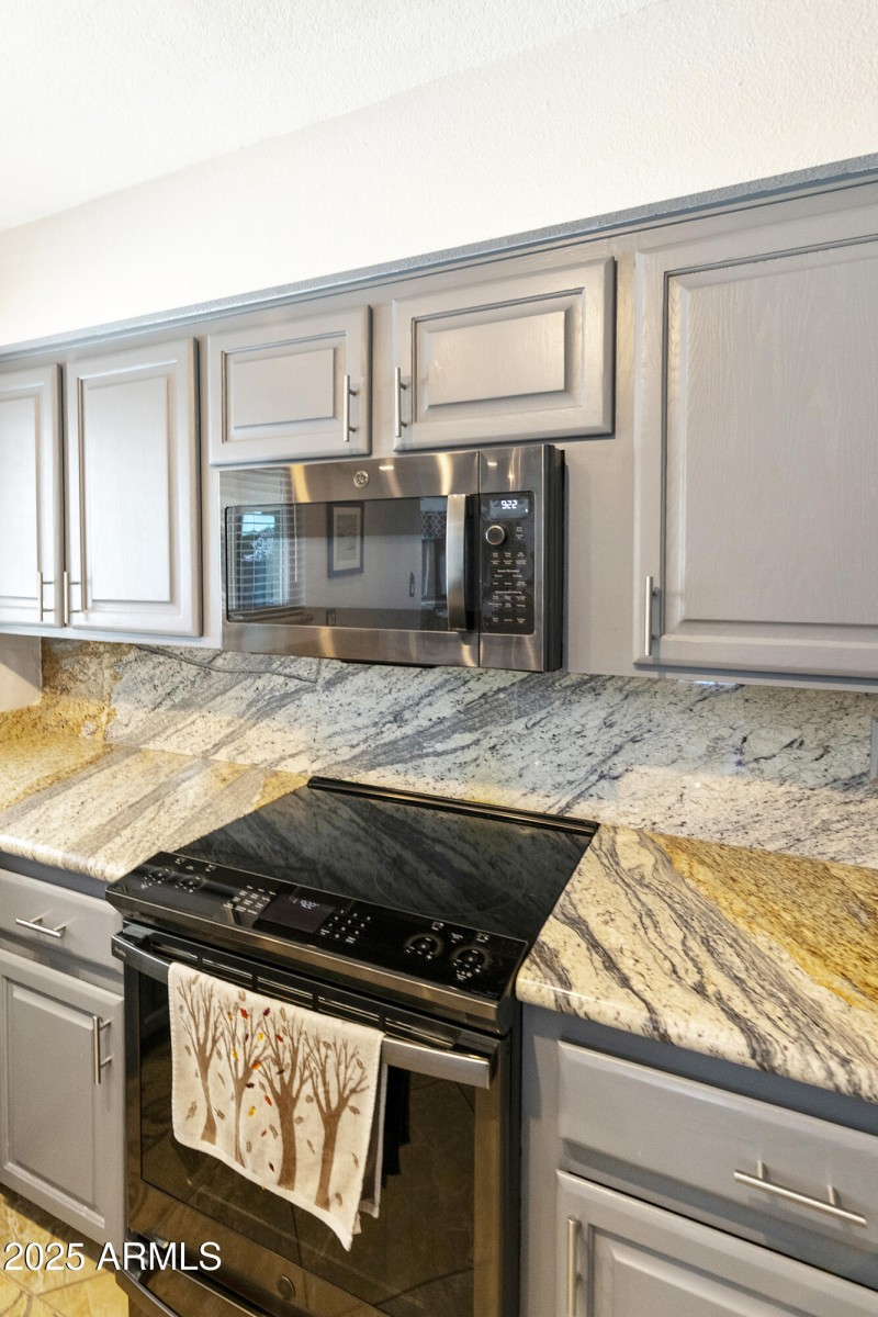 Electric Range / Convection/Air Fryer