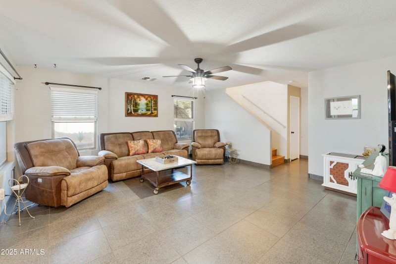 2258 E-004-034-dlb-MLS_Size