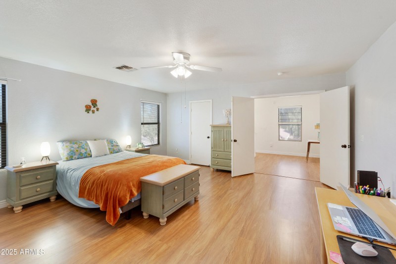 2258 E-015-020-dlb-MLS_Size