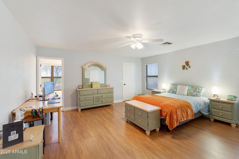 2258 E-016-039-dlb-MLS_Size