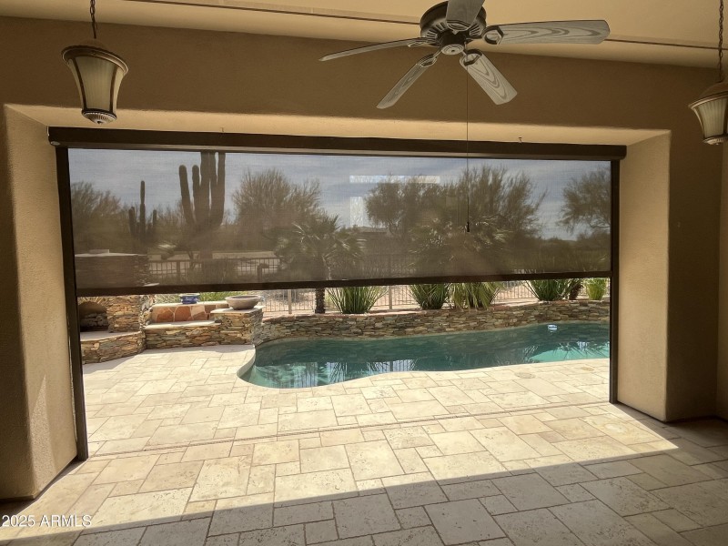 Motorized sun shade