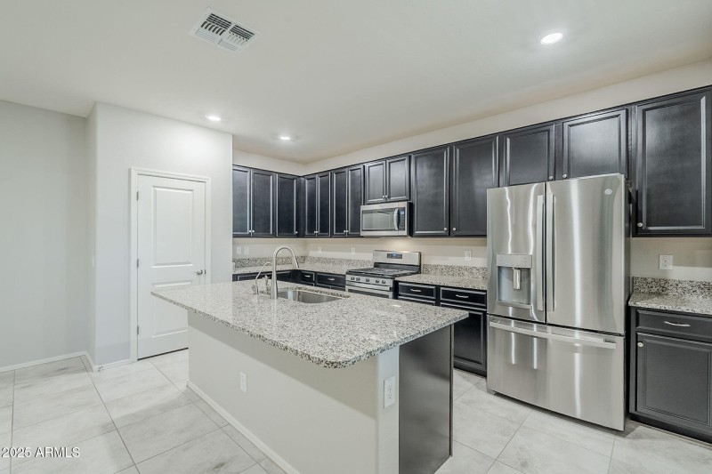 1530 S Elm St, Gilbert