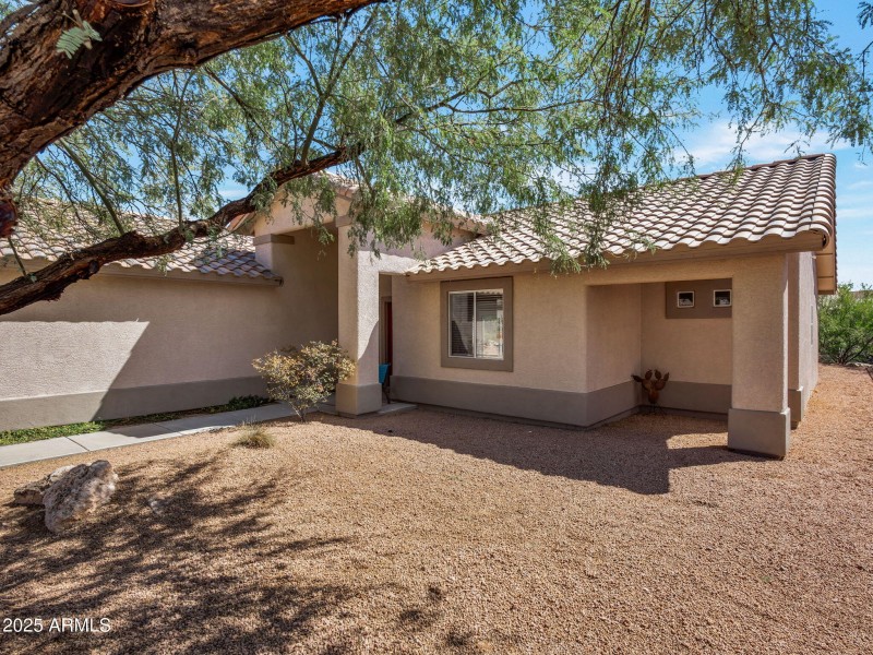 Exterior_Front Angle