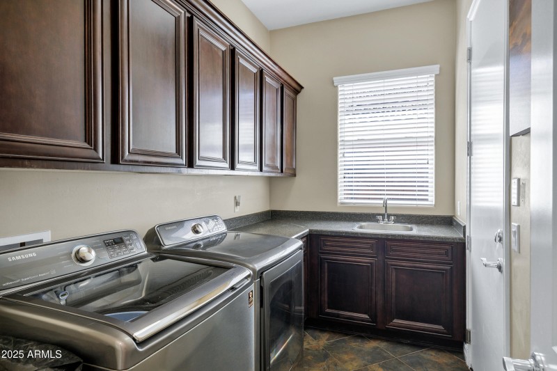 4303 S Oregon Ct-33