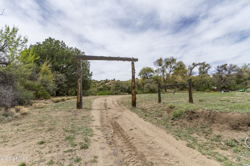 Weatherly Property Landscape-12