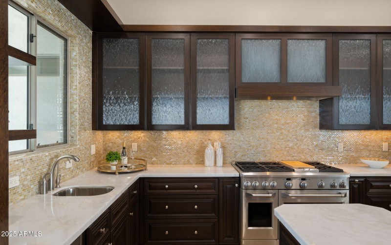 26-web-or-mls-Great Room Kitchen5