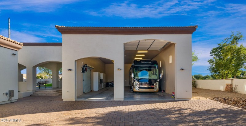 76-web-or-mls-RV Garage1