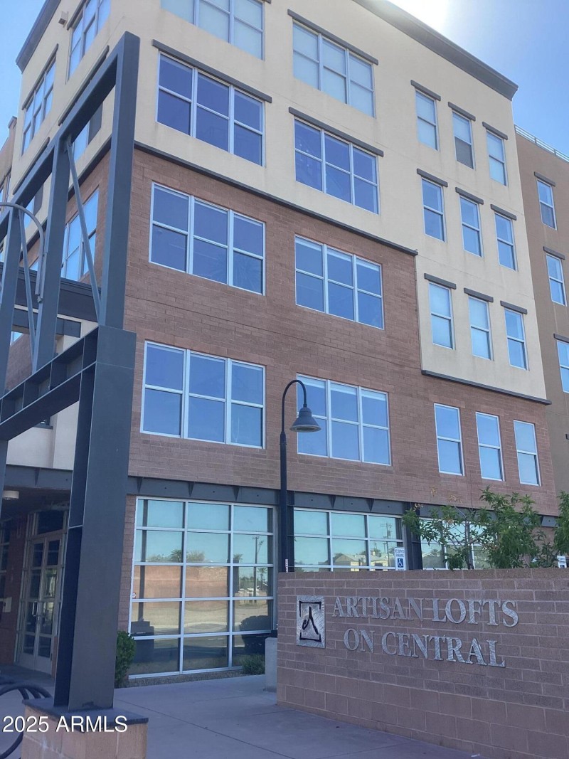 Artisan lofts