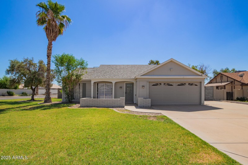 8503 W BLOOMFIELD RD