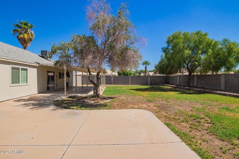 8503 W BLOOMFIELD RD