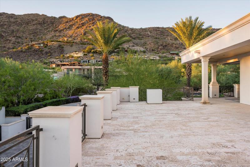 Wraparound Patio Views