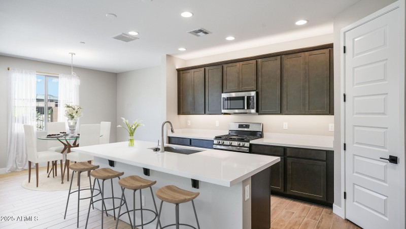 KITCHEN & CASUAL DINING_final