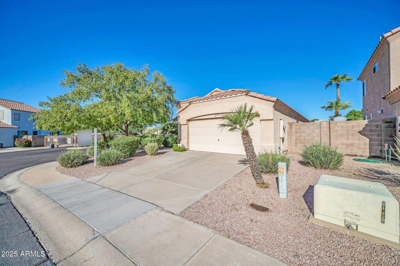 2138 W Carol Ann Way-2