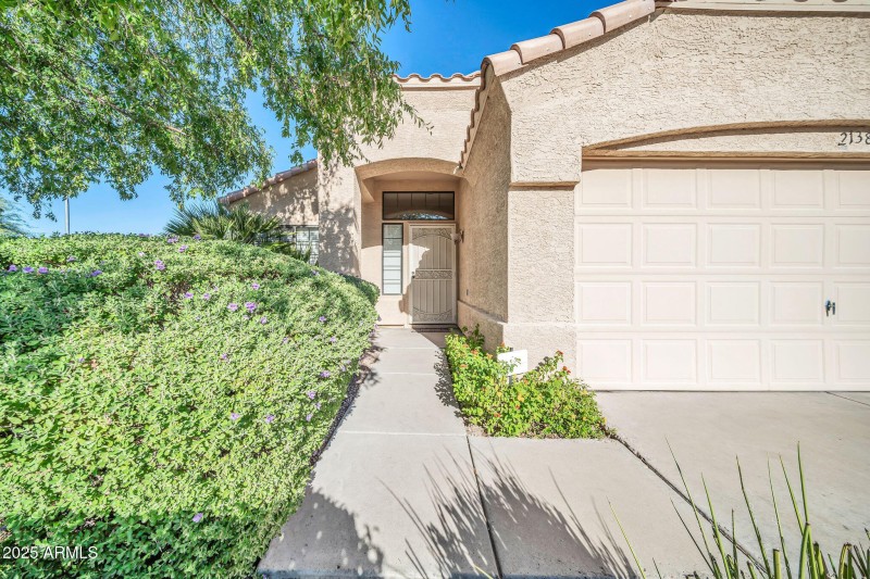 2138 W Carol Ann Way-3