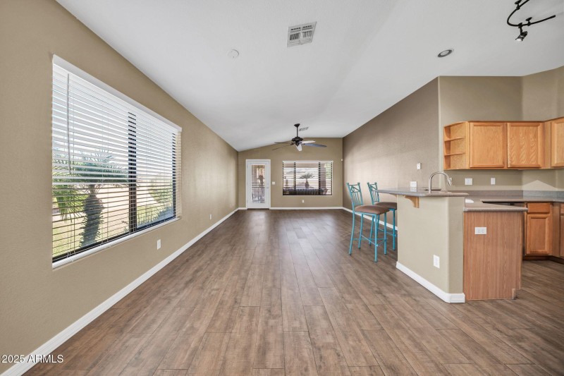 2138 W Carol Ann Way-7