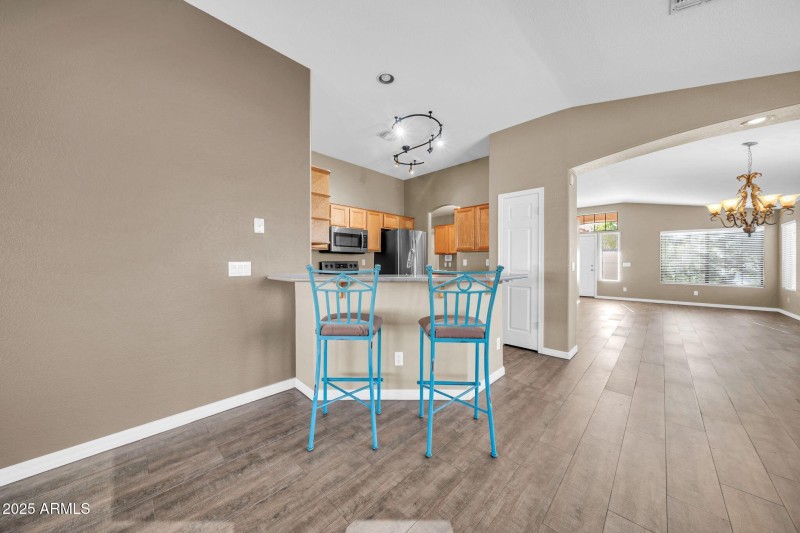 2138 W Carol Ann Way-9