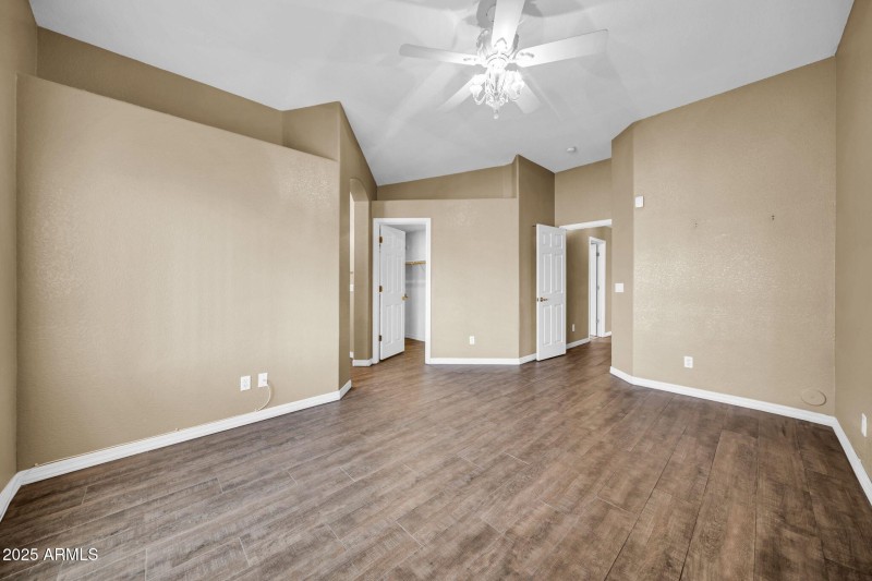 2138 W Carol Ann Way-18