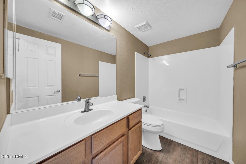 2138 W Carol Ann Way-20