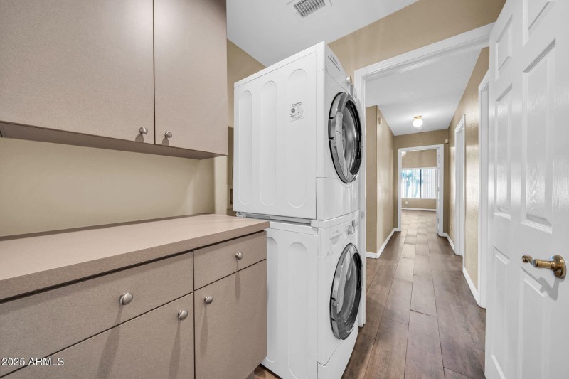 2138 W Carol Ann Way-26