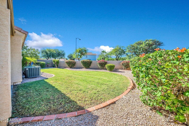 2138 W Carol Ann Way-29