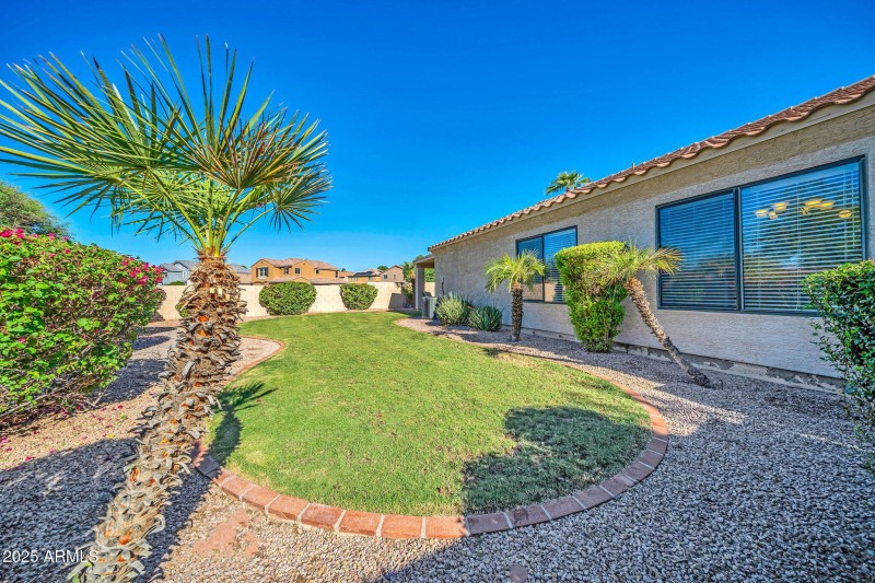2138 W Carol Ann Way-31