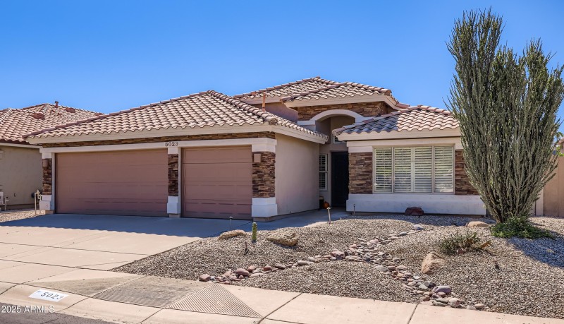 3-Car Garage!