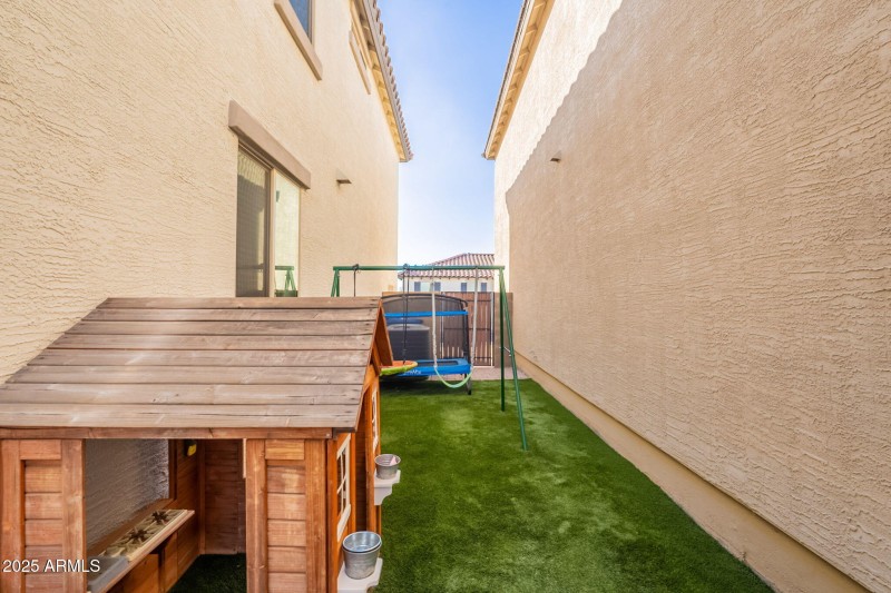 42-web-or-mls-Augustine-42