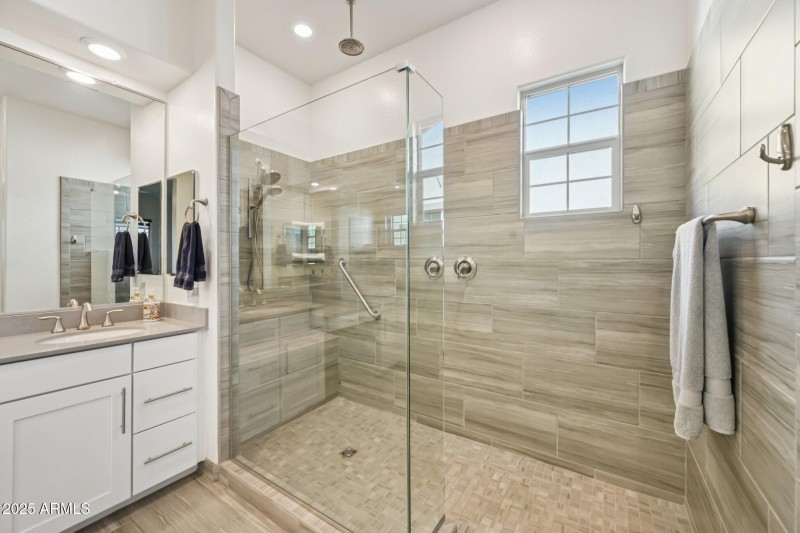 27-web-or-mls-N 205th Gln-S0110-027