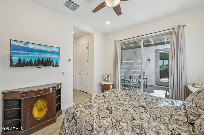 34-web-or-mls-N 205th Gln-S0110-034