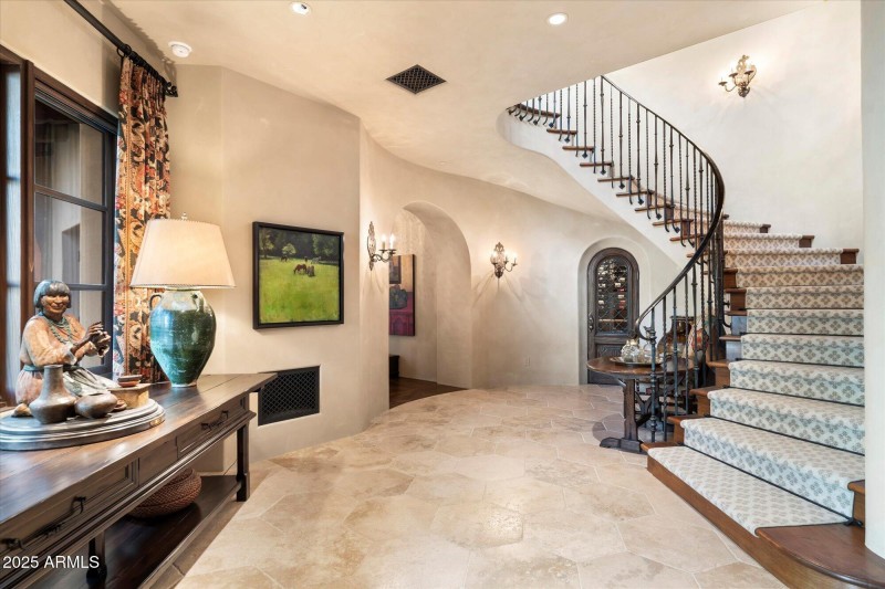 050-Staircase