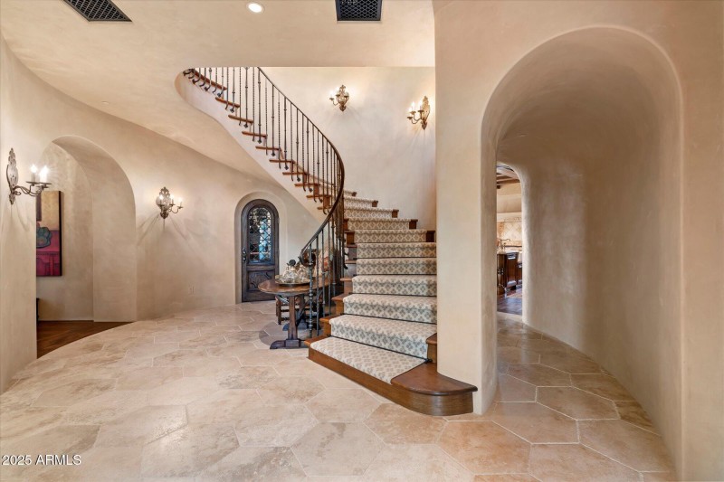 051-Staircase