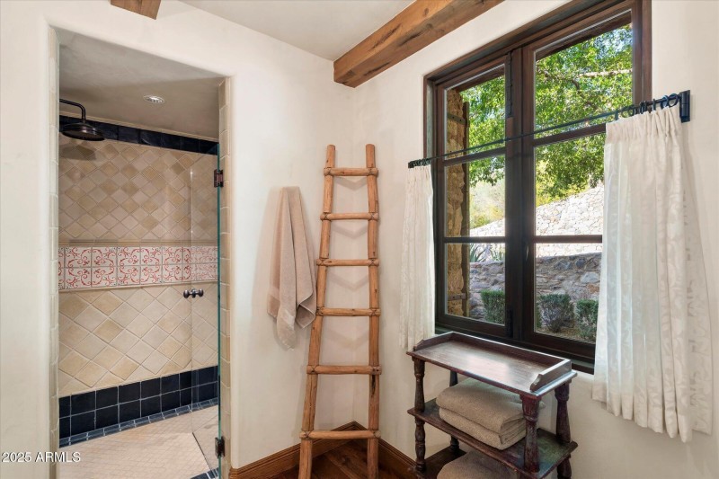 120-Bathroom